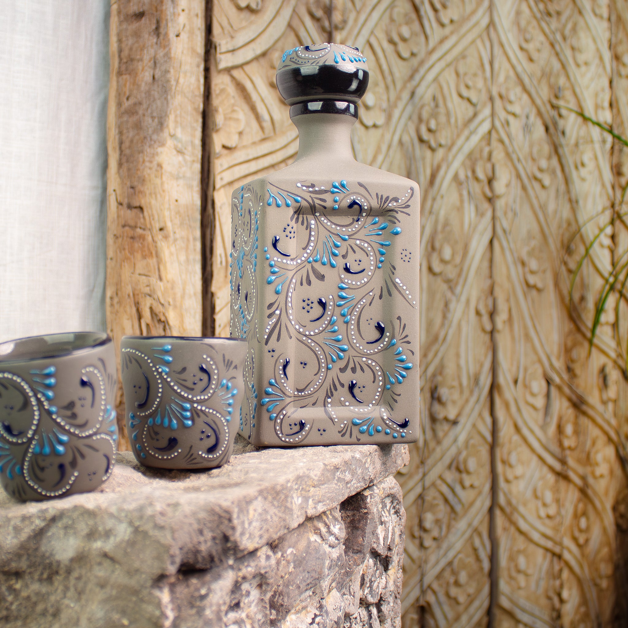 Stoneware Decanter | Noir Edition Azules Pattern