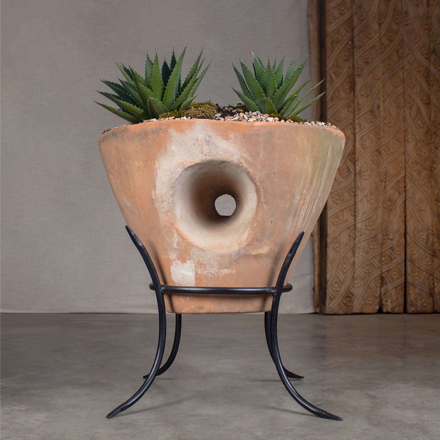 Nebula Planter with Stand. Vintage Terracotta pot.
