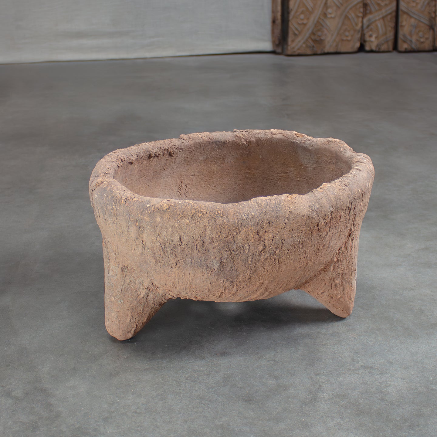 Metate Pot, Small Terracotta Footed Planter.