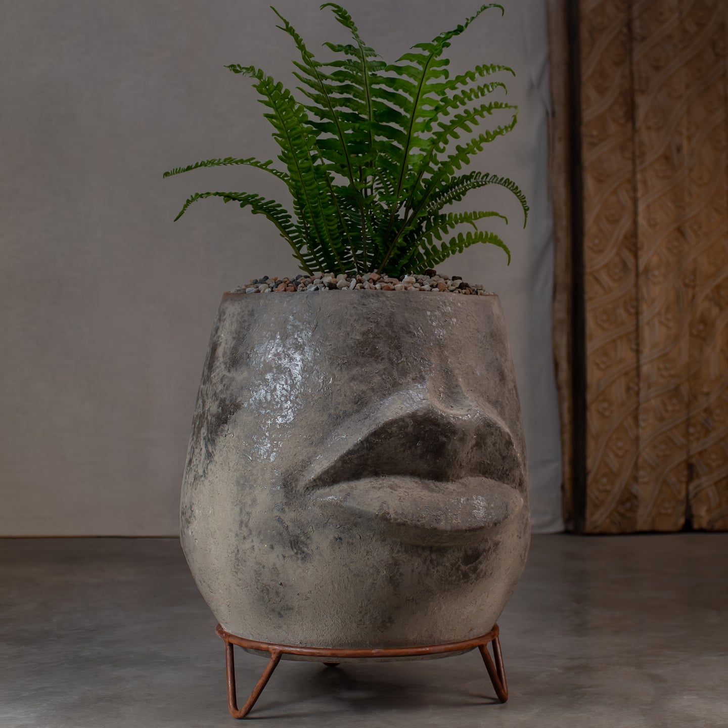 Labios Face Pot, Slate. Sculptural Terracotta Planter.