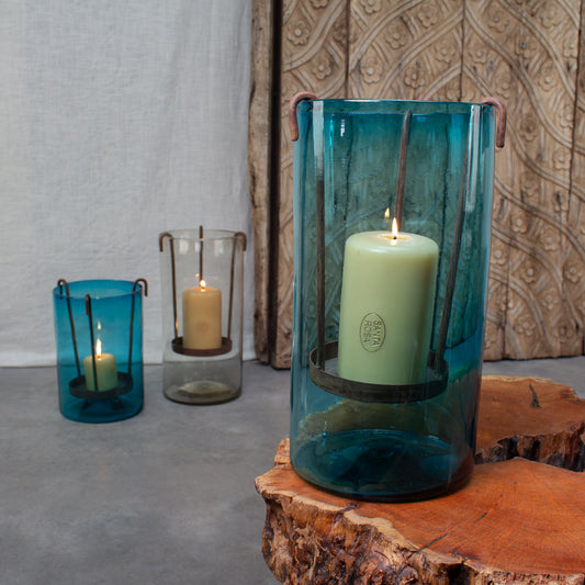 Hurricane Candlero. Aqua Glass Hurricane with Removable Candle Stand