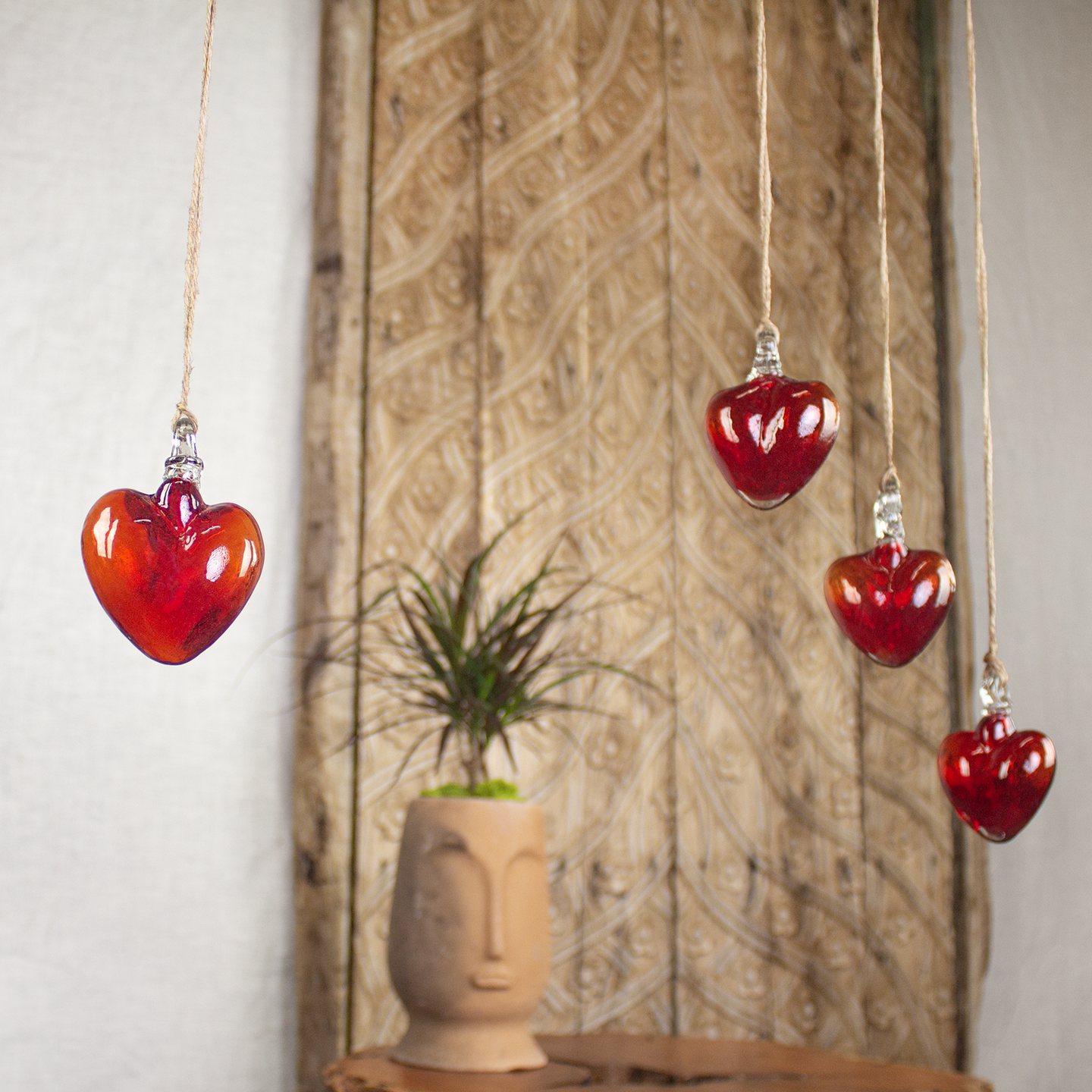 Ornamental glass heart red