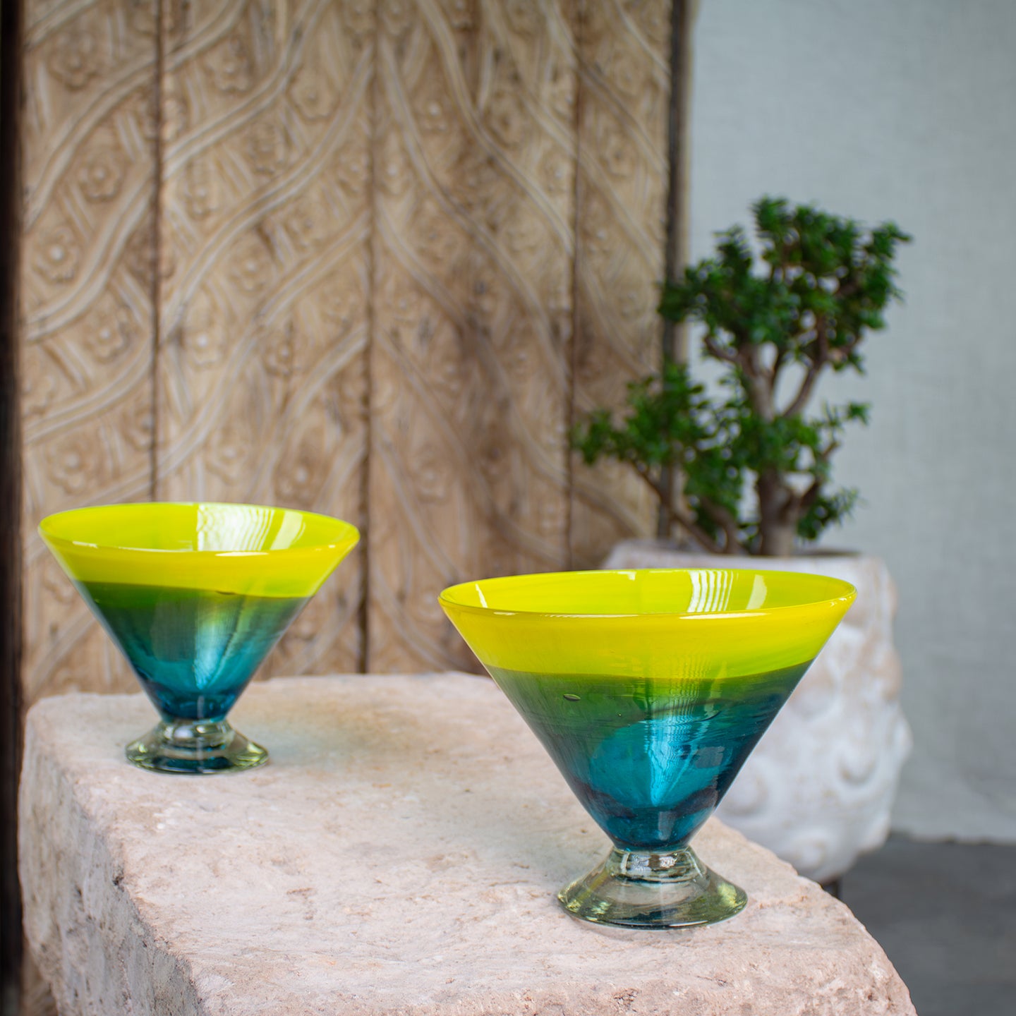 Martini Bowls, Bi-Color Lemon & Blue.