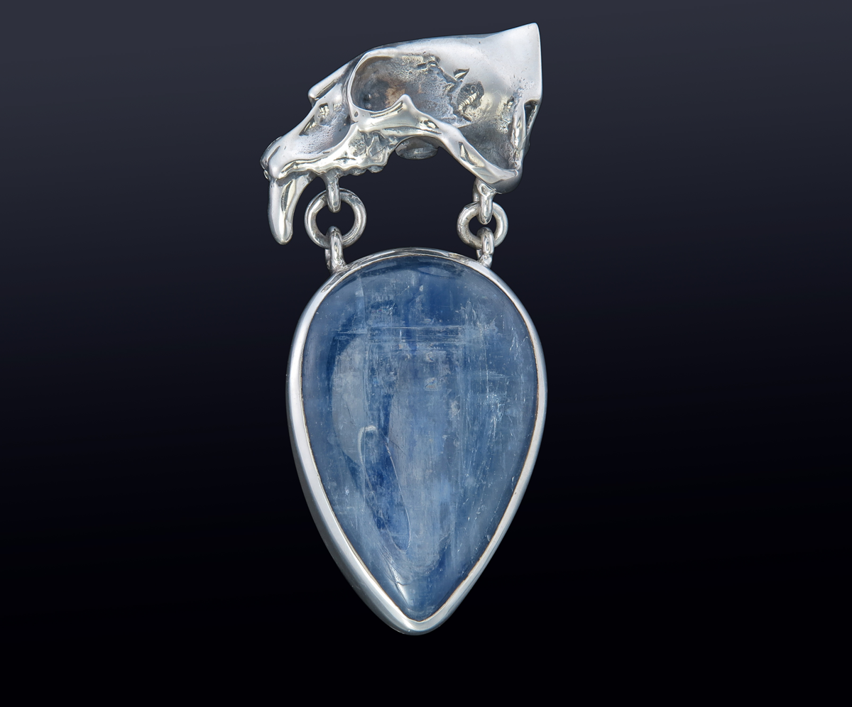 Sabres Tooth Stoned Pendant